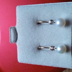 10K Gold Pearl  Diamond Lever Back Earrings